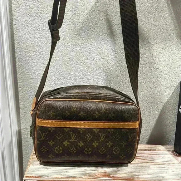 Louis Vuitton Brown Monogram Bag - Picture 1 of 16